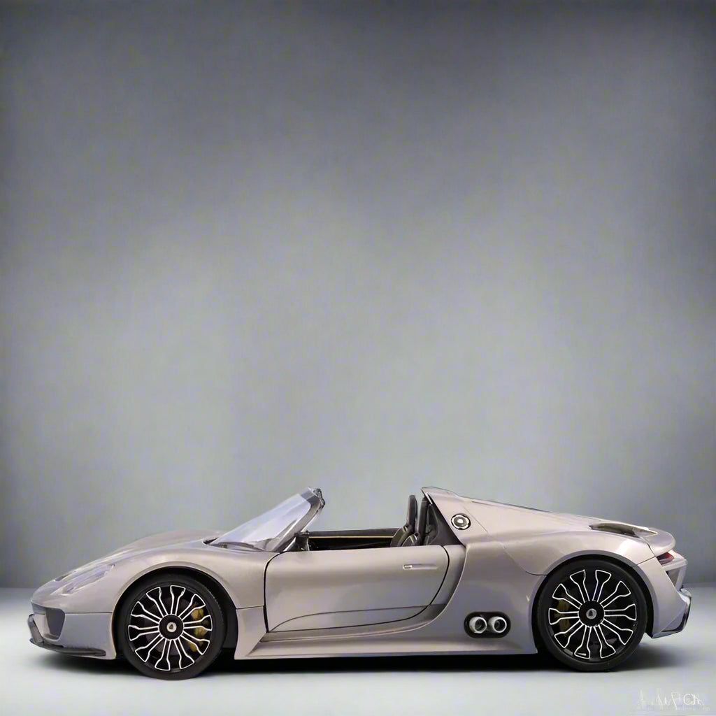 Porsche 918 Spyder Diecast Model 1:24