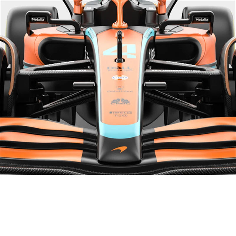 McLaren F1 Diecast Model 1:24